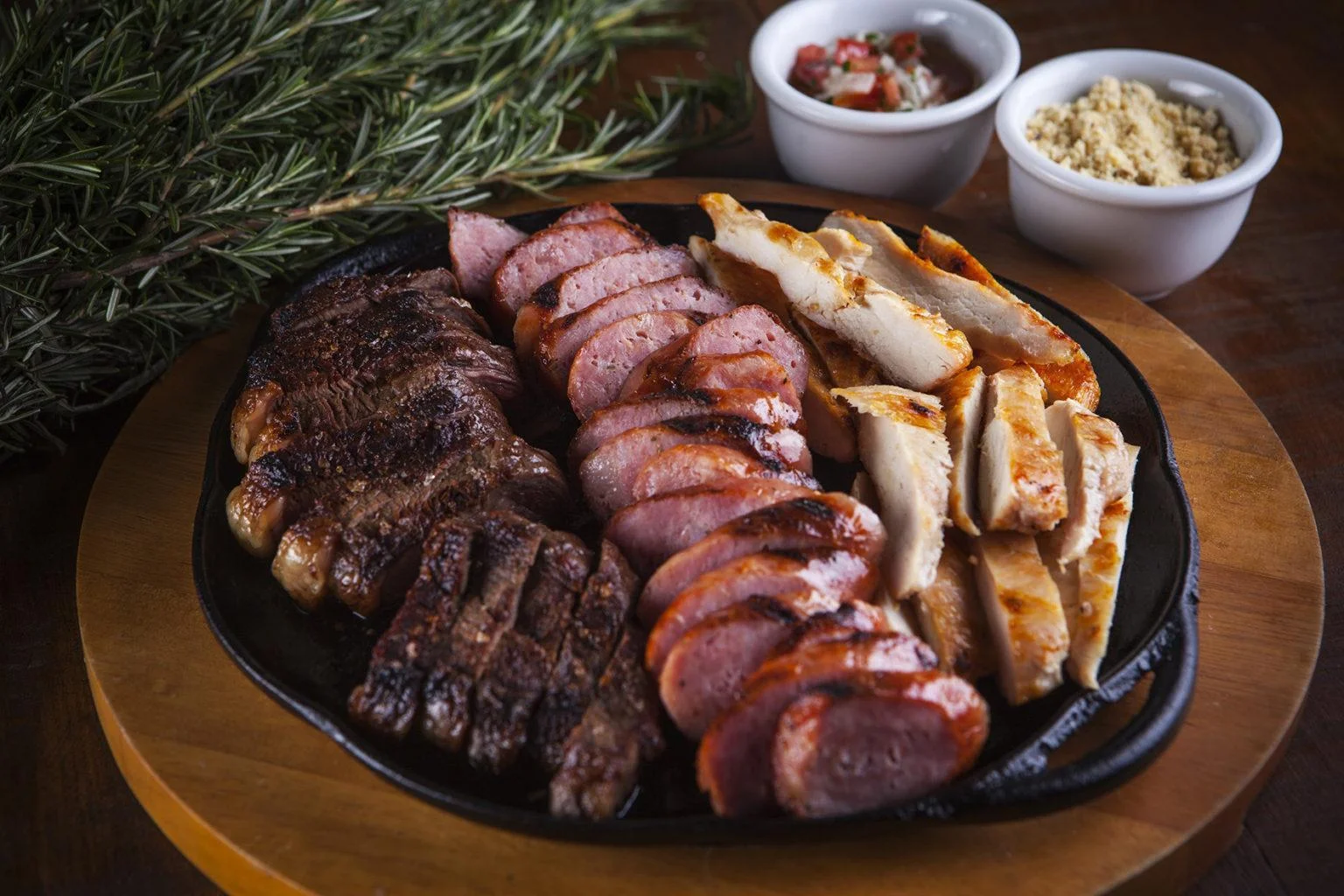 OS-SEGREDOS-PARA-UM-BOM-CHURRASCO-Carnes-mistas-1536x1024.jpg